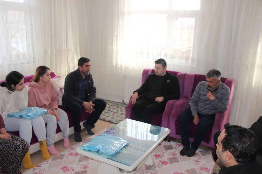 Kaymakamımız Sayın  Necdet UÇAR Karabulut Mahallemizde Bulunan Depremzede Vatandaşlarımıza Ziyarette Bulundu